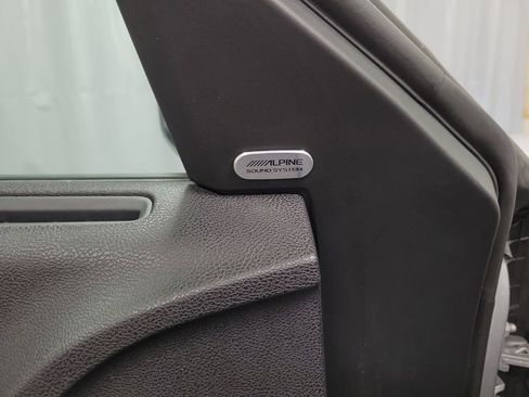 Used 2023 Dodge Charger SXT image 19