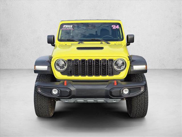 Used 2024 Jeep Gladiator Mojave w/ Technology Group AWD/4WD image 2