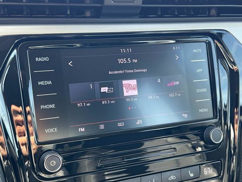 Certified 2022 Volkswagen Passat 2.0T SE image 10