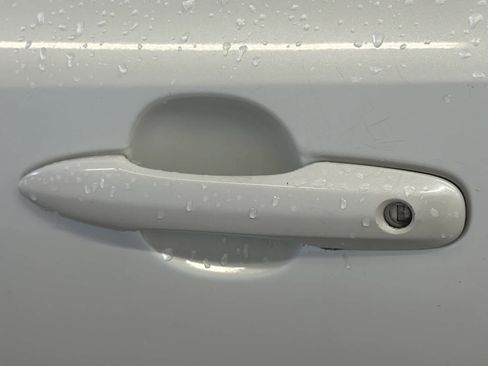 Used 2022 Toyota Corolla LE image 8