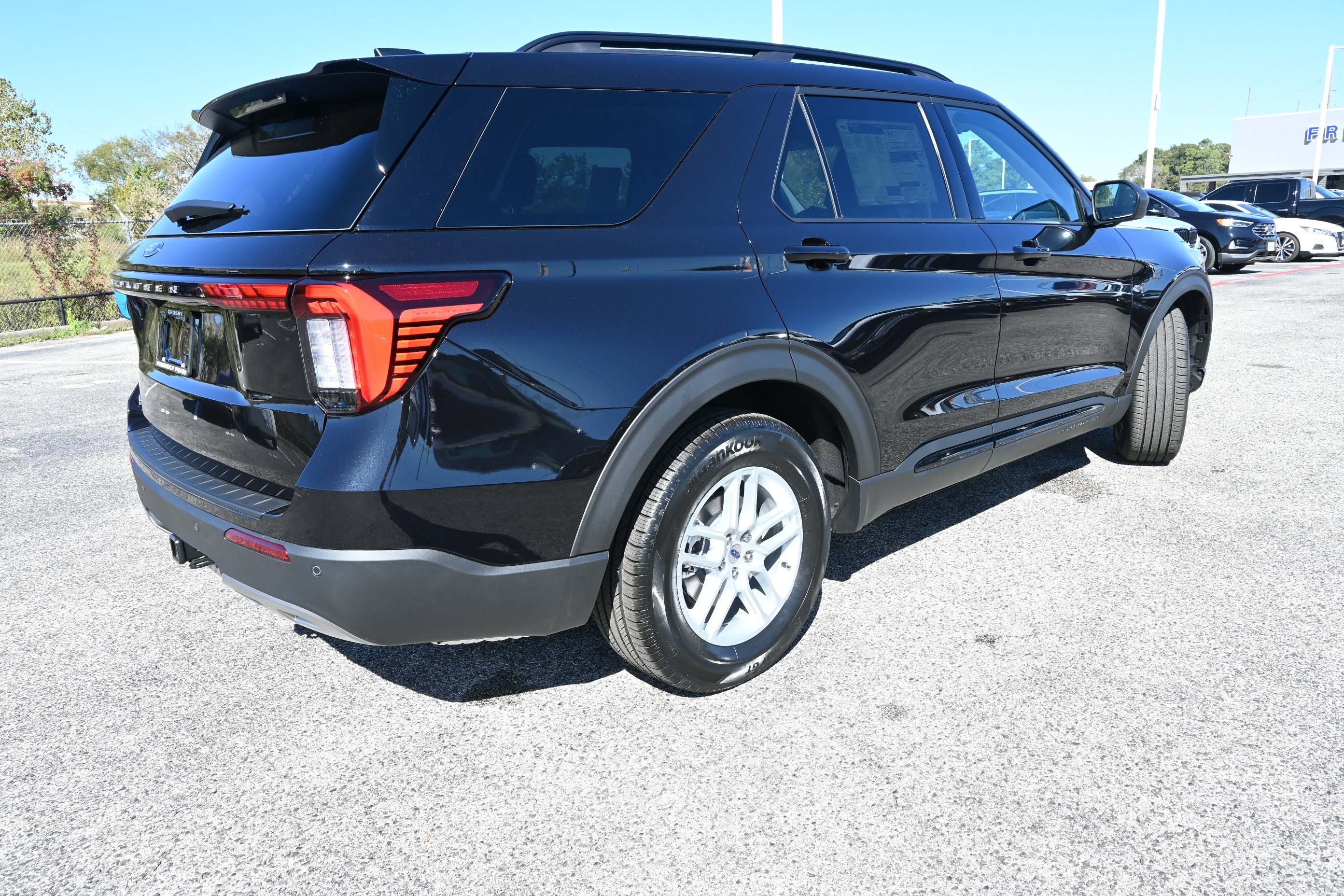 New 2026 Ford Explorer Active w/ Active Comfort Package RWD image 2