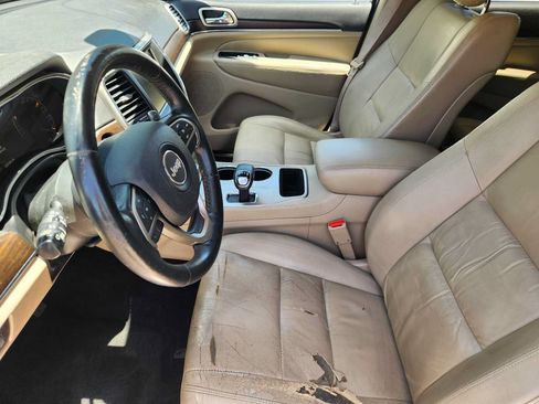 Used 2014 Jeep Grand Cherokee Limited RWD image 12