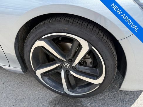 Used 2019 Honda Accord Sport image 8