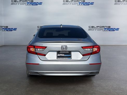 Used 2018 Honda Accord LX image 6