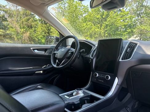 Certified 2024 Ford Edge SEL AWD/4WD image 21