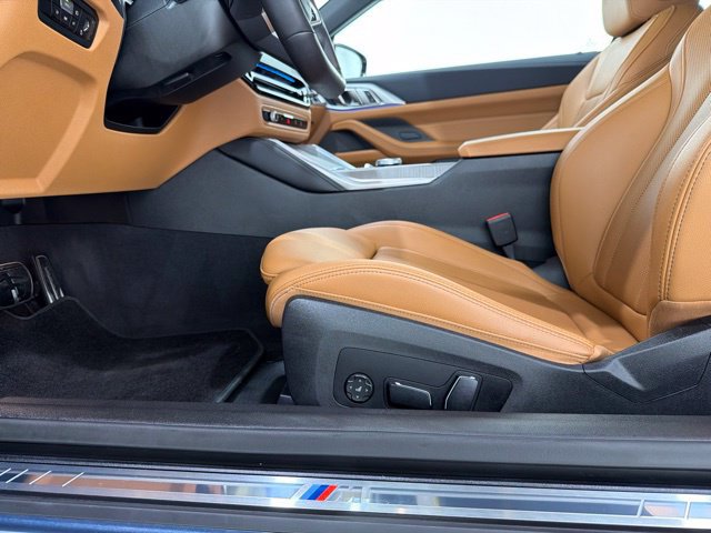 Used 2026 BMW M440i Convertible RWD image 16