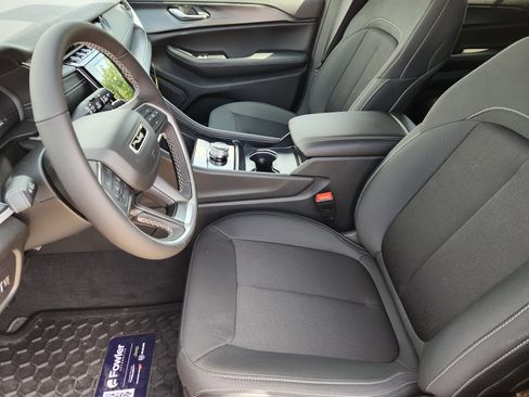 New 2026 Jeep Grand Cherokee L Laredo RWD image 10