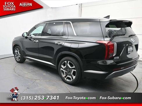 Used 2023 Hyundai Palisade SEL AWD/4WD image 12