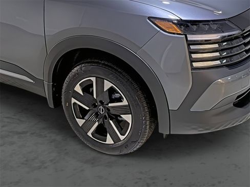 New 2026 Nissan Kicks SV w/ Cold Weather Package image 14