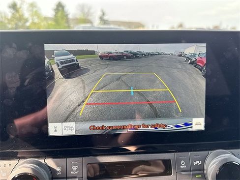 Used 2024 Toyota Grand Highlander Limited image 16