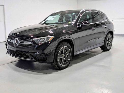 Used 2026 Mercedes-Benz GLC 300 4MATIC image 1