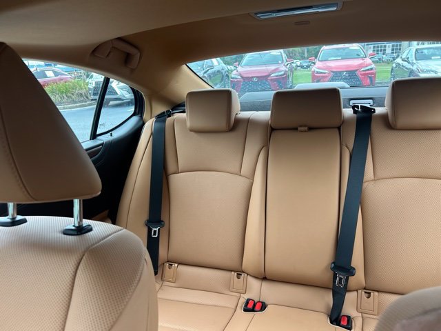 Used 2023 Lexus ES 300h w/ Premium Package FWD image 14