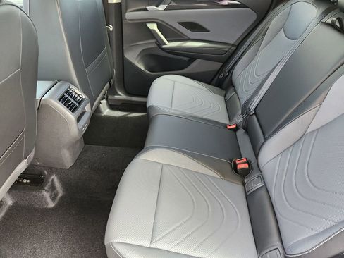 New 2026 Volkswagen Tiguan SE AWD/4WD image 19