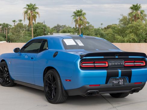 Used 2023 Dodge Challenger SRT Hellcat RWD image 11