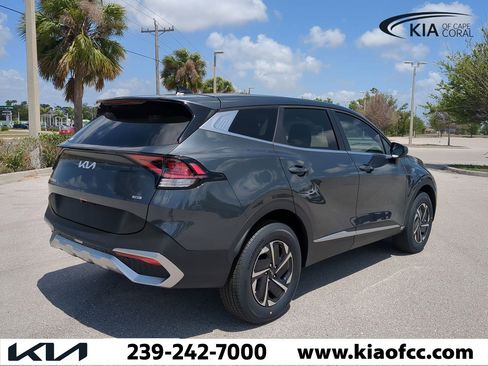 New 2025 Kia Sportage LX image 5