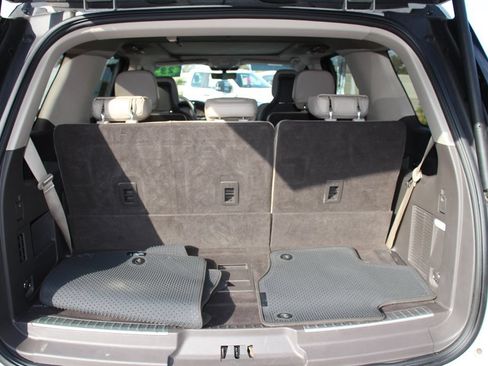 Certified 2023 Lincoln Navigator Reserve AWD/4WD image 19