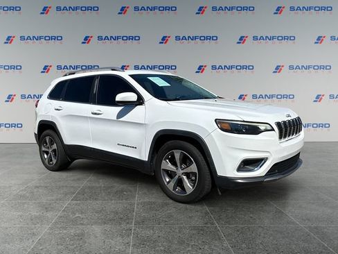 Used 2019 Jeep Cherokee Limited w/ Luxury Group FWD image 7