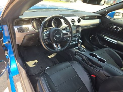Used 2019 Ford Mustang GT Premium RWD image 10