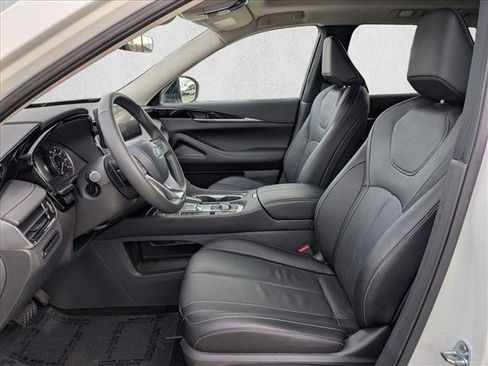 Used 2024 INFINITI QX60 Pure image 16