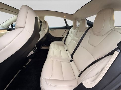 Used 2018 Tesla Model S AWD image 28