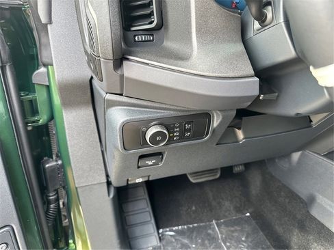 New 2025 Ford Bronco Badlands image 18