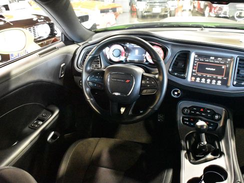 Used 2023 Dodge Challenger R/T w/ T/A Package image 39