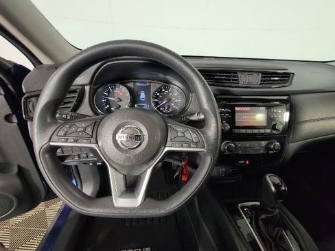 Used 2017 Nissan Rogue S image 13
