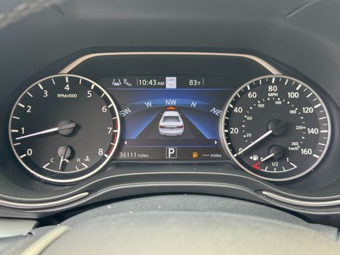 Used 2022 Nissan Maxima SV w/ Floor Mat Group FWD image 17