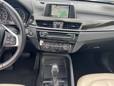 Used 2017 BMW X1 xDrive28i AWD/4WD image 25