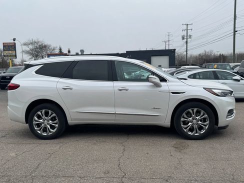 Used 2021 Buick Enclave Avenir w/ Avenir Technology Package image 2