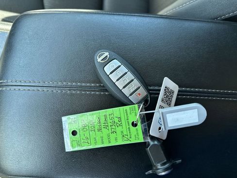 Used 2024 Nissan Altima 2.5 SV FWD image 22
