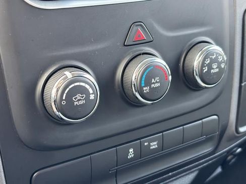 Used 2014 RAM 1500 Express image 23