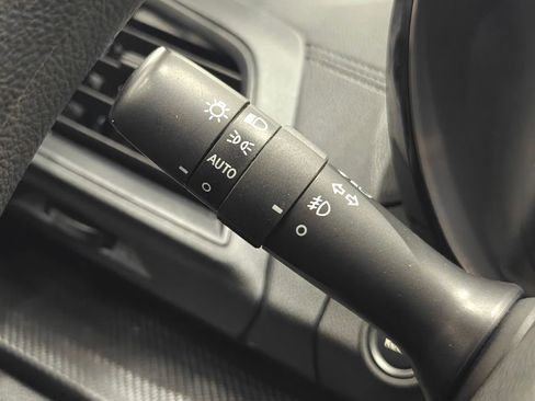 Used 2023 Subaru Impreza Premium image 34