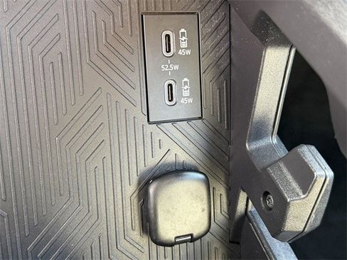 Used 2024 Toyota Tacoma TRD Sport image 22