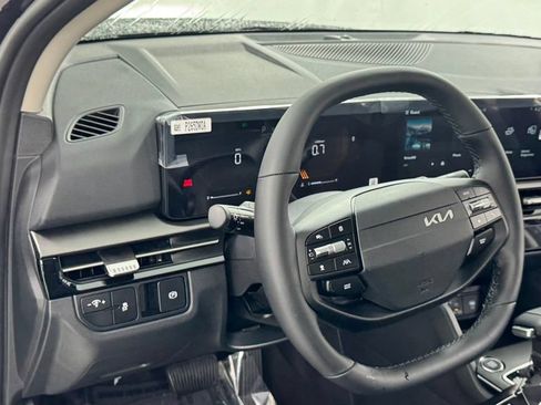 New 2026 Kia Sportage LX AWD/4WD image 34