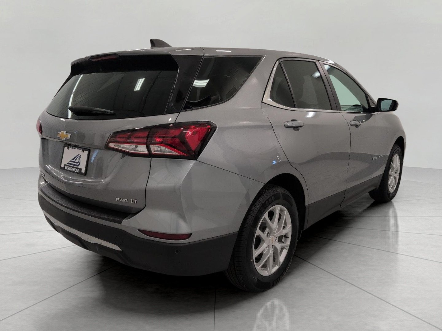 Used 2024 Chevrolet Equinox LT AWD/4WD image 19