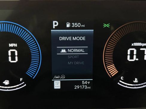 Used 2025 Hyundai Sonata SEL FWD image 11