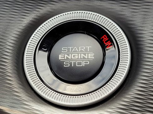 New 2026 Jeep Grand Cherokee Laredo w/ Trailer Tow Package AWD/4WD image 23