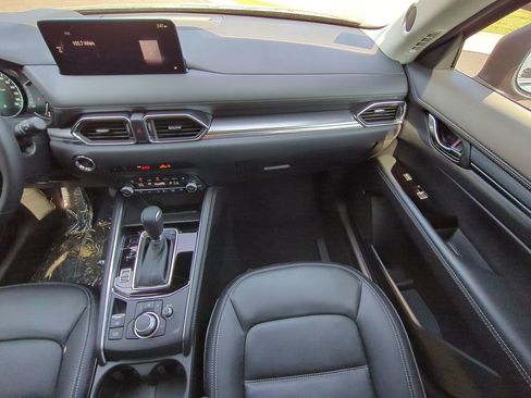 New 2025 MAZDA CX-5 AWD 2.5 S w/ Premium Plus Pkg image 17