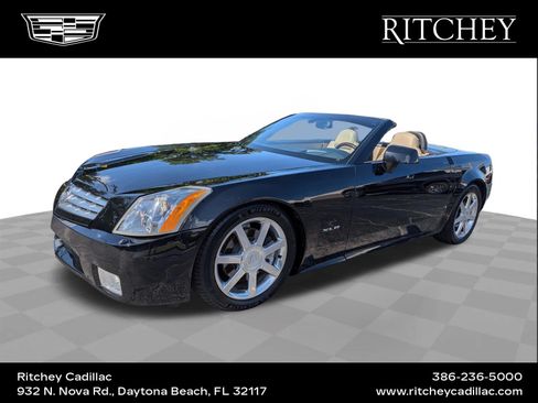 Used 2007 Cadillac XLR RWD image 1
