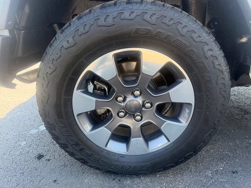 Certified 2019 Jeep Wrangler Unlimited Sahara AWD/4WD image 55