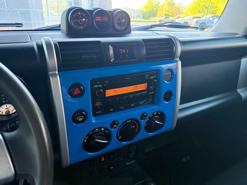 Used 2008 Toyota FJ Cruiser 4WD image 35