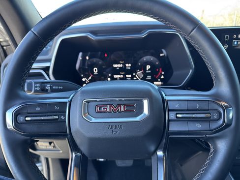 Used 2024 GMC Canyon AT4 w/ Technology Package image 14