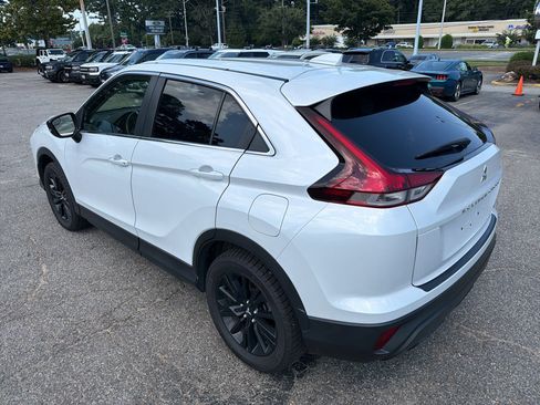 Used 2023 Mitsubishi Eclipse Cross LE AWD/4WD image 7