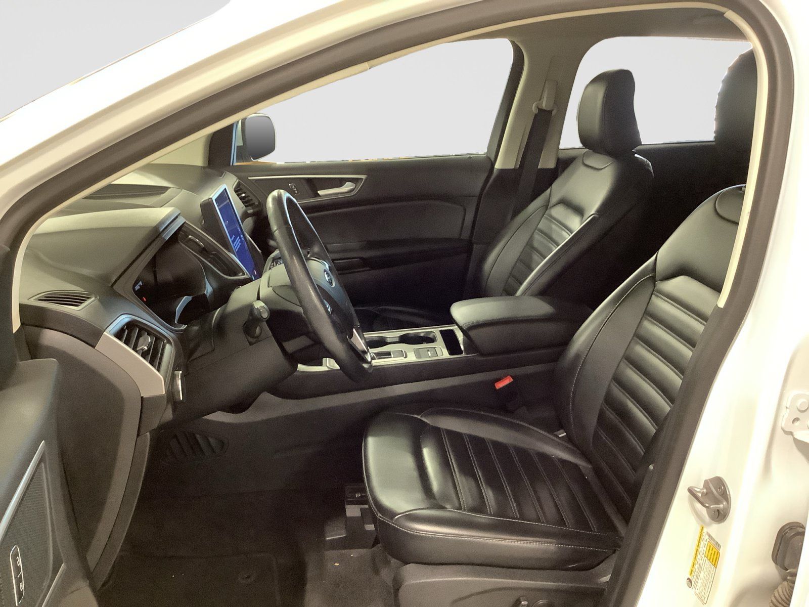 Used 2024 Ford Edge SEL AWD/4WD image 11