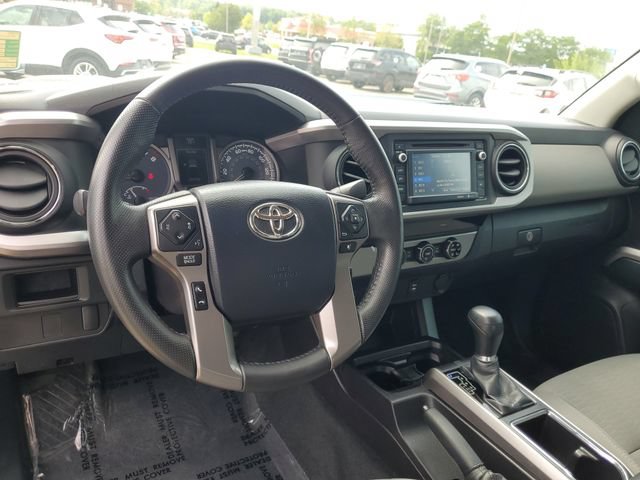 Used 2016 Toyota Tacoma SR5 w/ Towing Package RWD image 11
