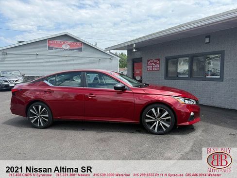 Used 2021 Nissan Altima 2.5 SR FWD image 2