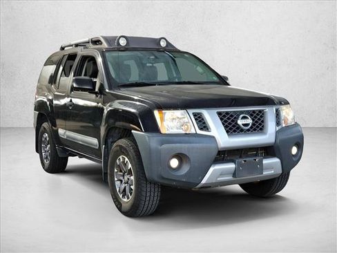 Used 2014 Nissan Xterra PRO-4X w/ Pro-4x Leather Package image 3
