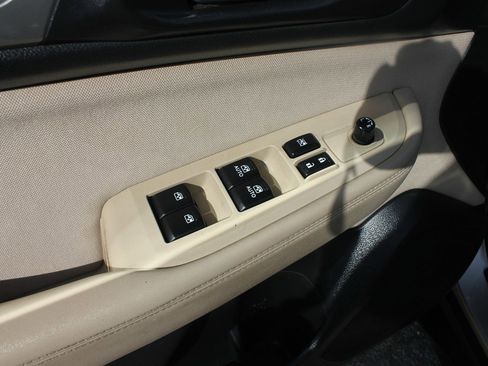 Used 2015 Subaru Outback 2.5i Premium w/ Popular Package #3 image 29