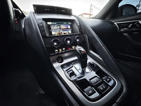 Used 2017 Jaguar F-TYPE Convertible image 19